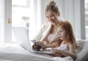 &bdquo;She Goes Tech&ldquo; vėl kviečia žengti į IT sritį: &scaron;ią žiemą &ndash; nemokami mokymai dar 160 moterų