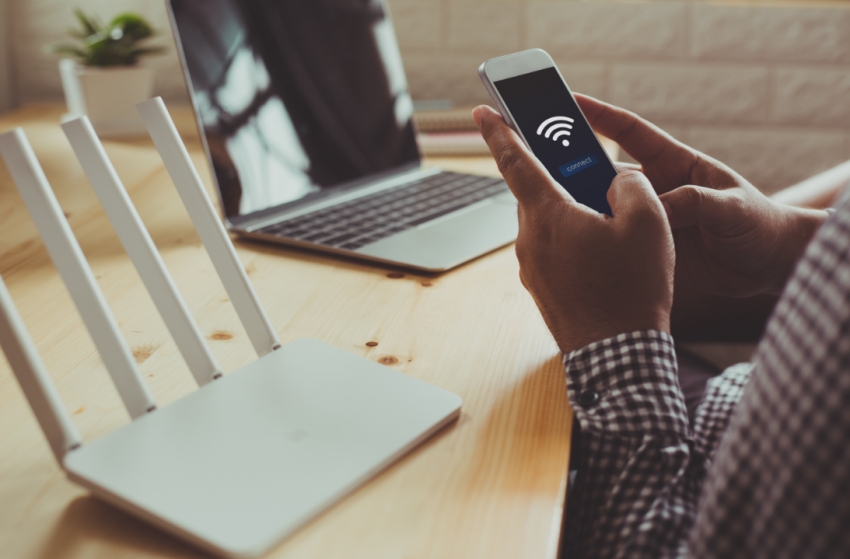 Namų „Wi-Fi“ tikras išbandymas jūsų kantrybei? Lėtą ryšį gali lemti kelios esminės klaidos