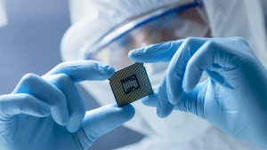 &bdquo;Intel&ldquo; nukarūnuota: naujas didžiausias lustų gamintojas pasaulyje &ndash; puikiai pažįstamas lietuviams