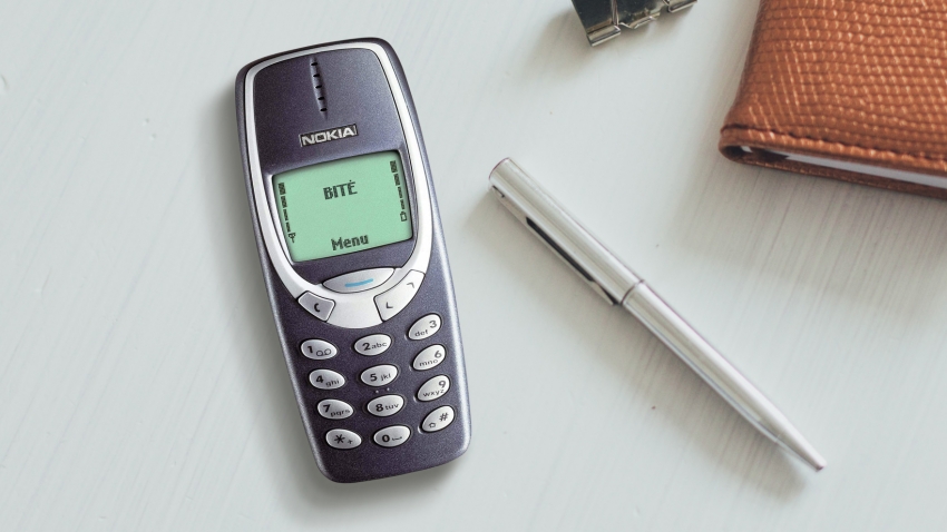 Su gimtadieniu, „Nokia 3310“: kaip „neužmušamas“ telefonas tapo legenda?