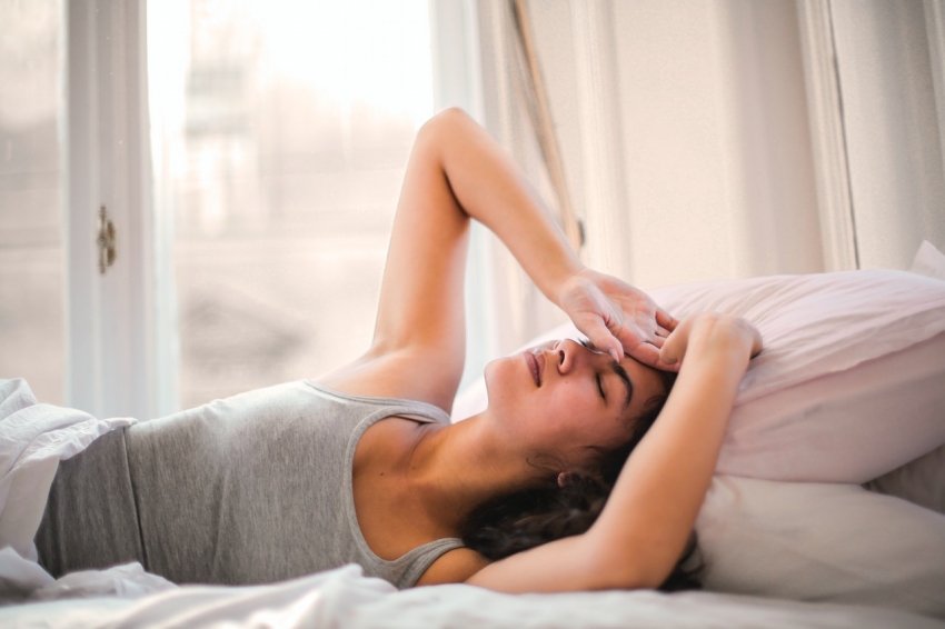 Išmani kova su karantino nemiga: padės miego stebėjimas ir programėlės