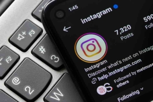&bdquo;Instagram&ldquo; mini 16-ąjį gimtadienį: ar jūsų nuotraukos ten i&scaron; tiesų saugios?